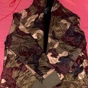 Forever 21 unisex camouflage jacket soft